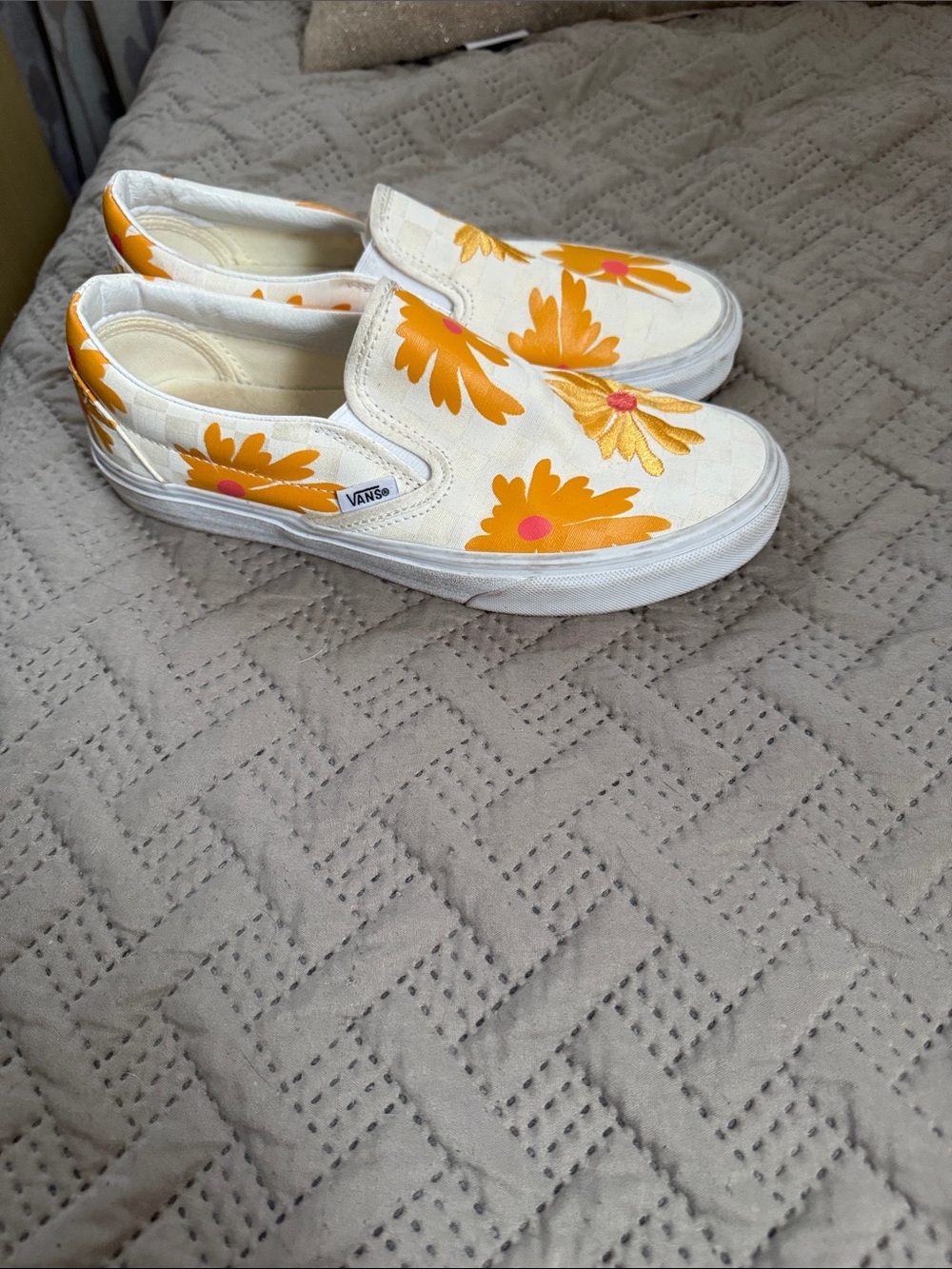 Vans Cream Slip-On Sneakers with Orange and Pink Floral Design - Picture 2 of 6